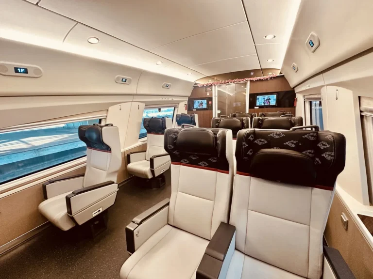 Compare Luxury Train Suites: The 2026 Master Editorial Guide