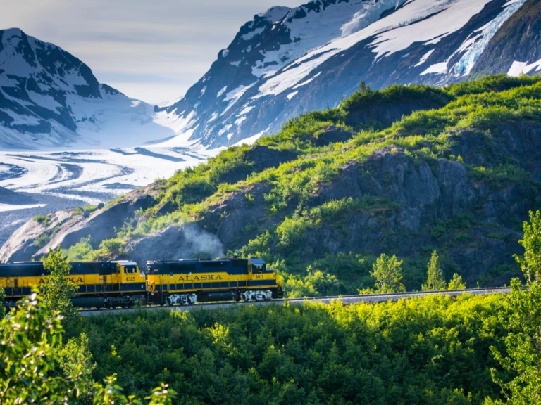 Top Scenic Rail Journeys USA 2026: The Definitive Editorial Guide